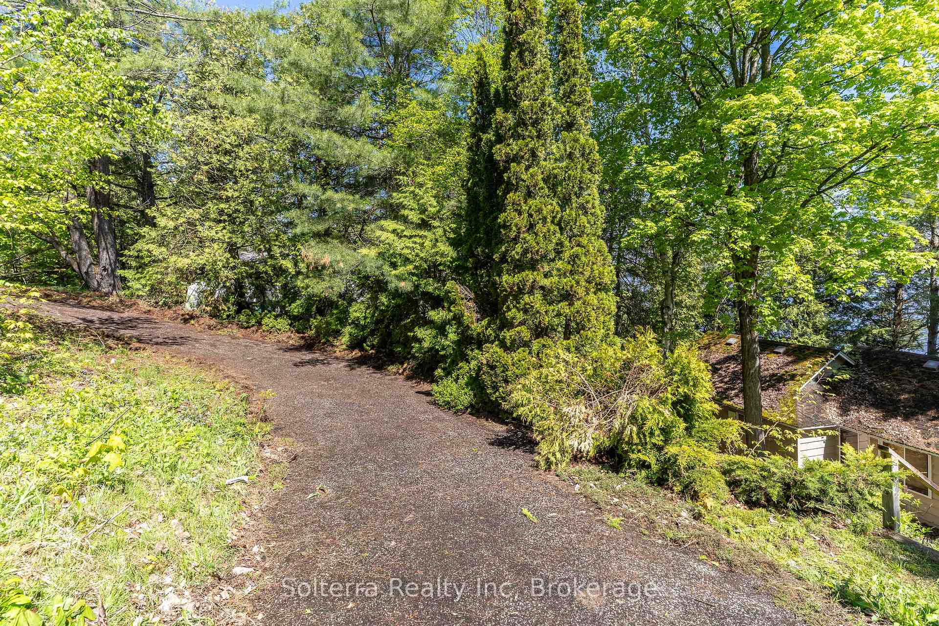 Photo 23 of 1185 Parkers Point Road E, Gravenhurst, Muskoka (S) — HOMEH