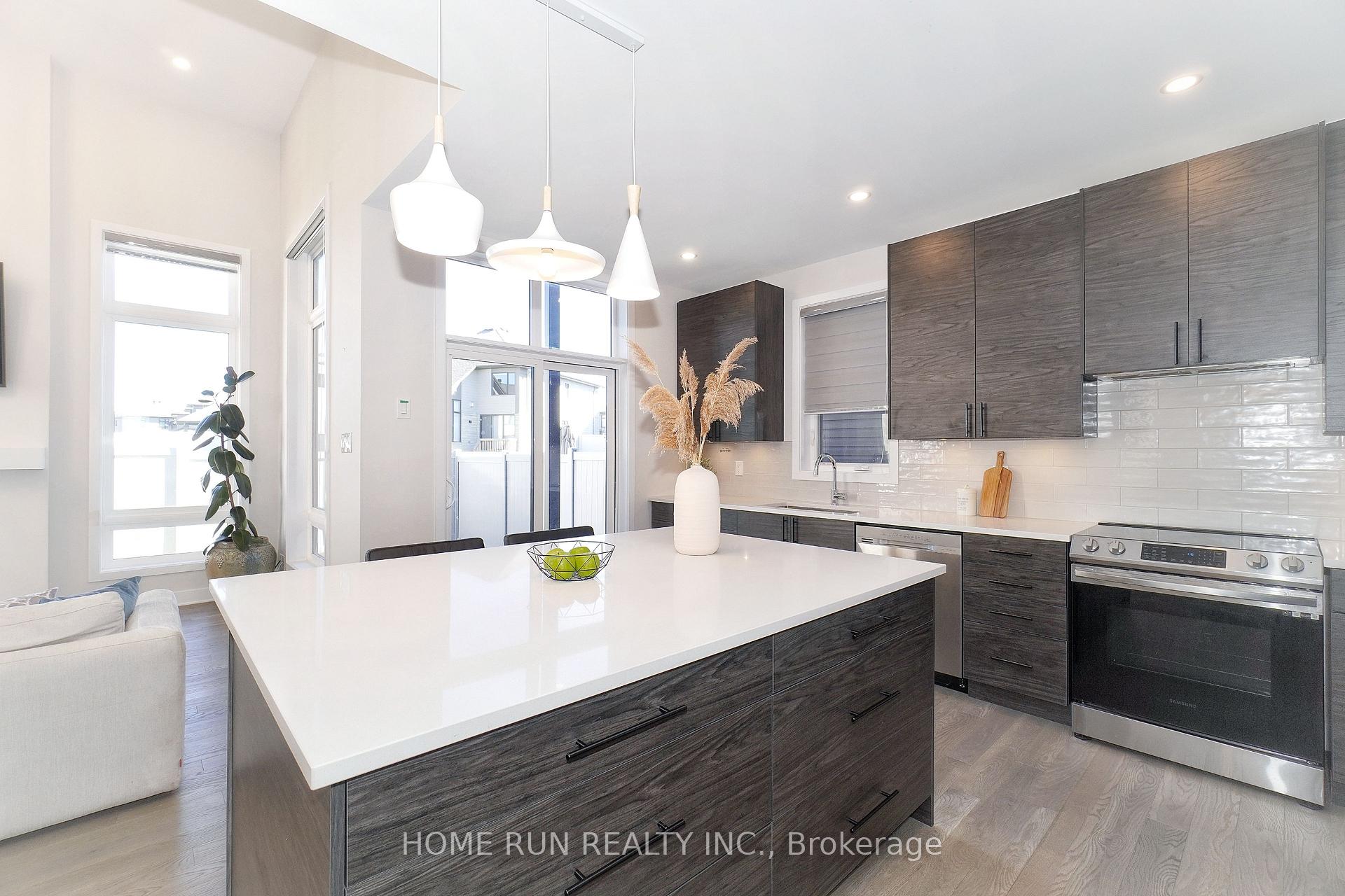 Photo 8 of 990 Brian Good Avenue, Ottawa, Riverside South/Gloucester Glen — HOMEH
