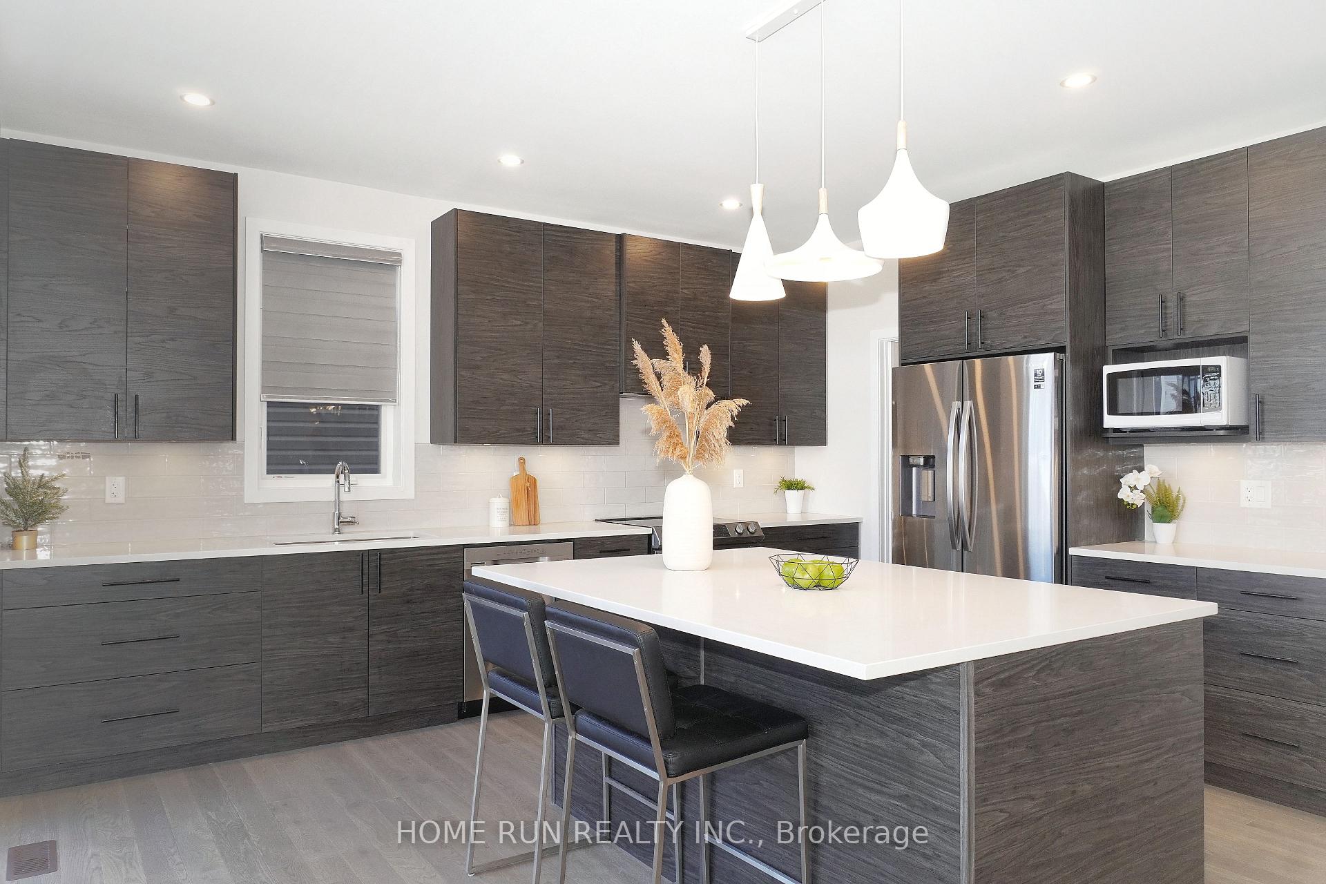 Photo 9 of 990 Brian Good Avenue, Ottawa, Riverside South/Gloucester Glen — HOMEH