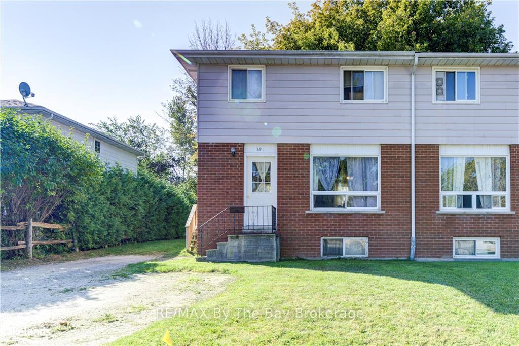 Photo 1 of 69 Gibbard Crescent, Collingwood — HOMEH