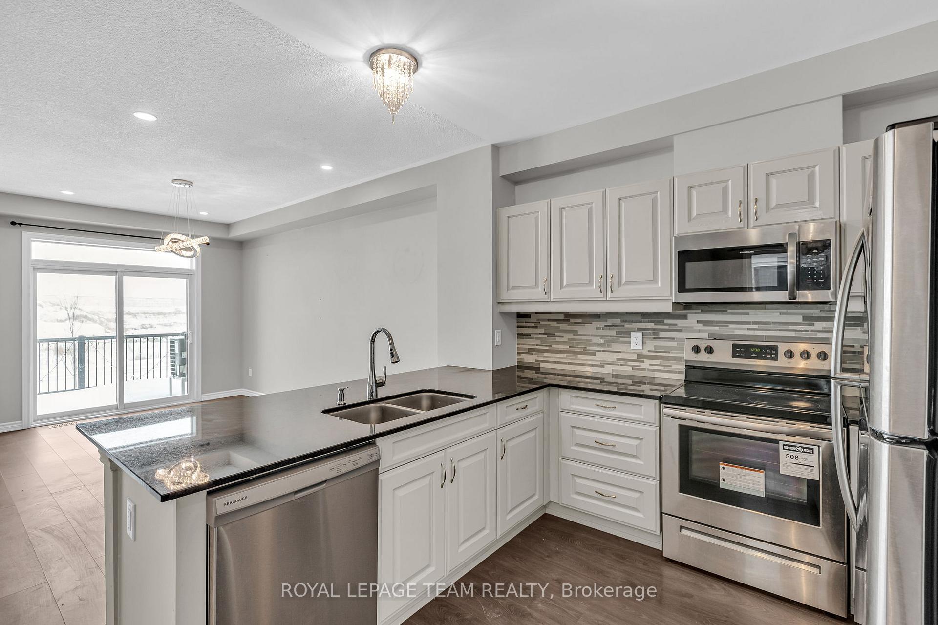 Photo 11 of 358 Aphelion Crescent, Ottawa, Barrhaven - Half Moon Bay — HOMEH