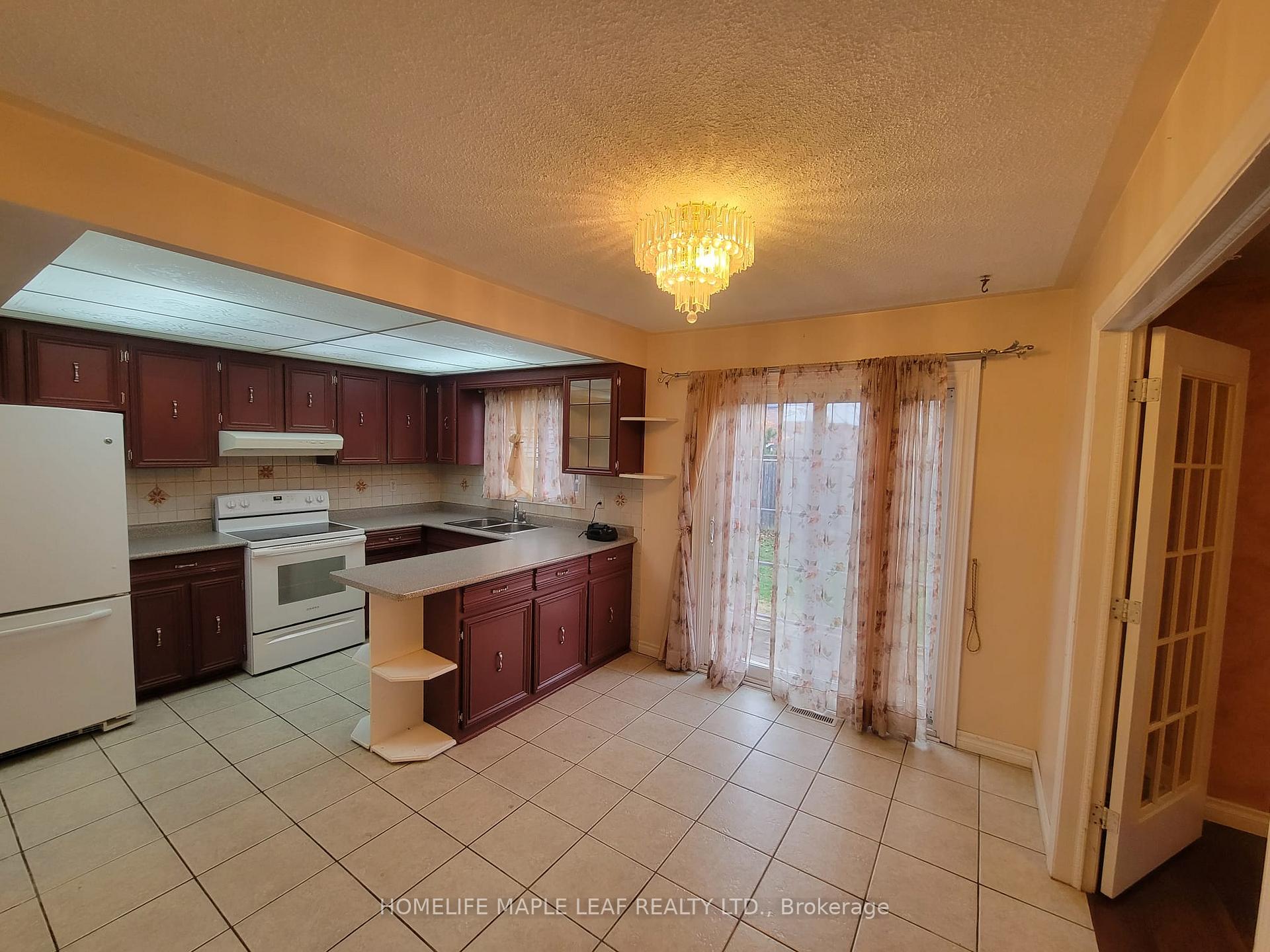 Photo 6 of Unit Upper, 4 Ashurst Crescent, Brampton, Madoc — HOMEH