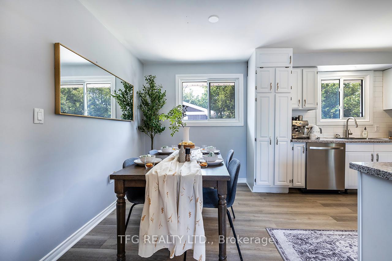 Photo 8 of 35 Oatley Court, Clarington, Newcastle — HOMEH