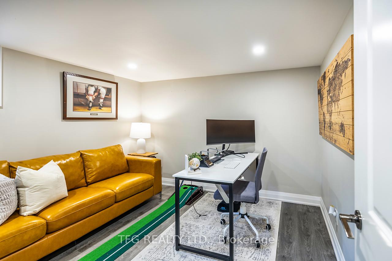Photo 17 of 35 Oatley Court, Clarington, Newcastle — HOMEH