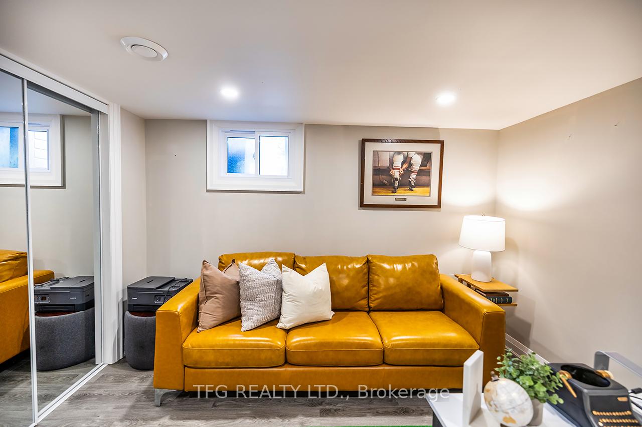 Photo 18 of 35 Oatley Court, Clarington, Newcastle — HOMEH