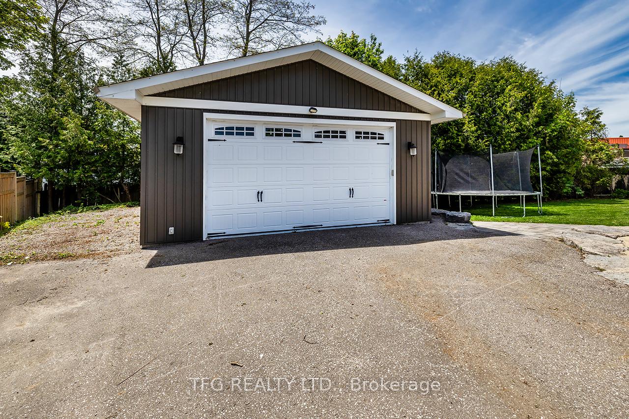 Photo 20 of 35 Oatley Court, Clarington, Newcastle — HOMEH