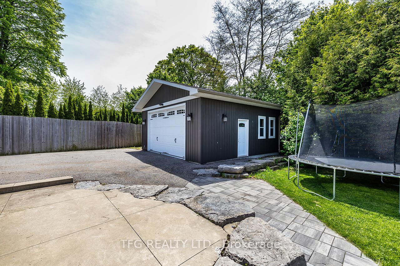 Photo 23 of 35 Oatley Court, Clarington, Newcastle — HOMEH