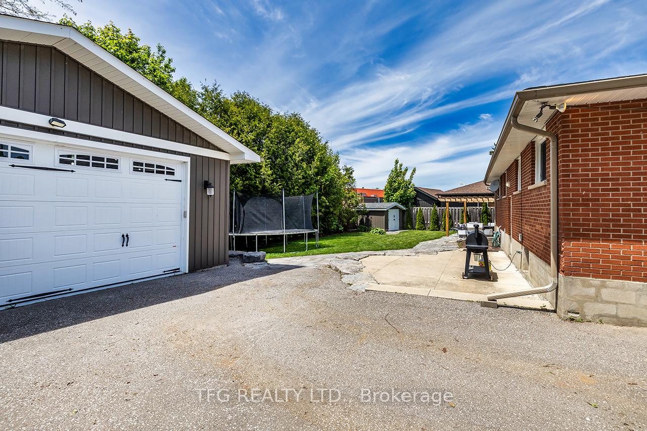 Photo 24 of 35 Oatley Court, Clarington, Newcastle — HOMEH