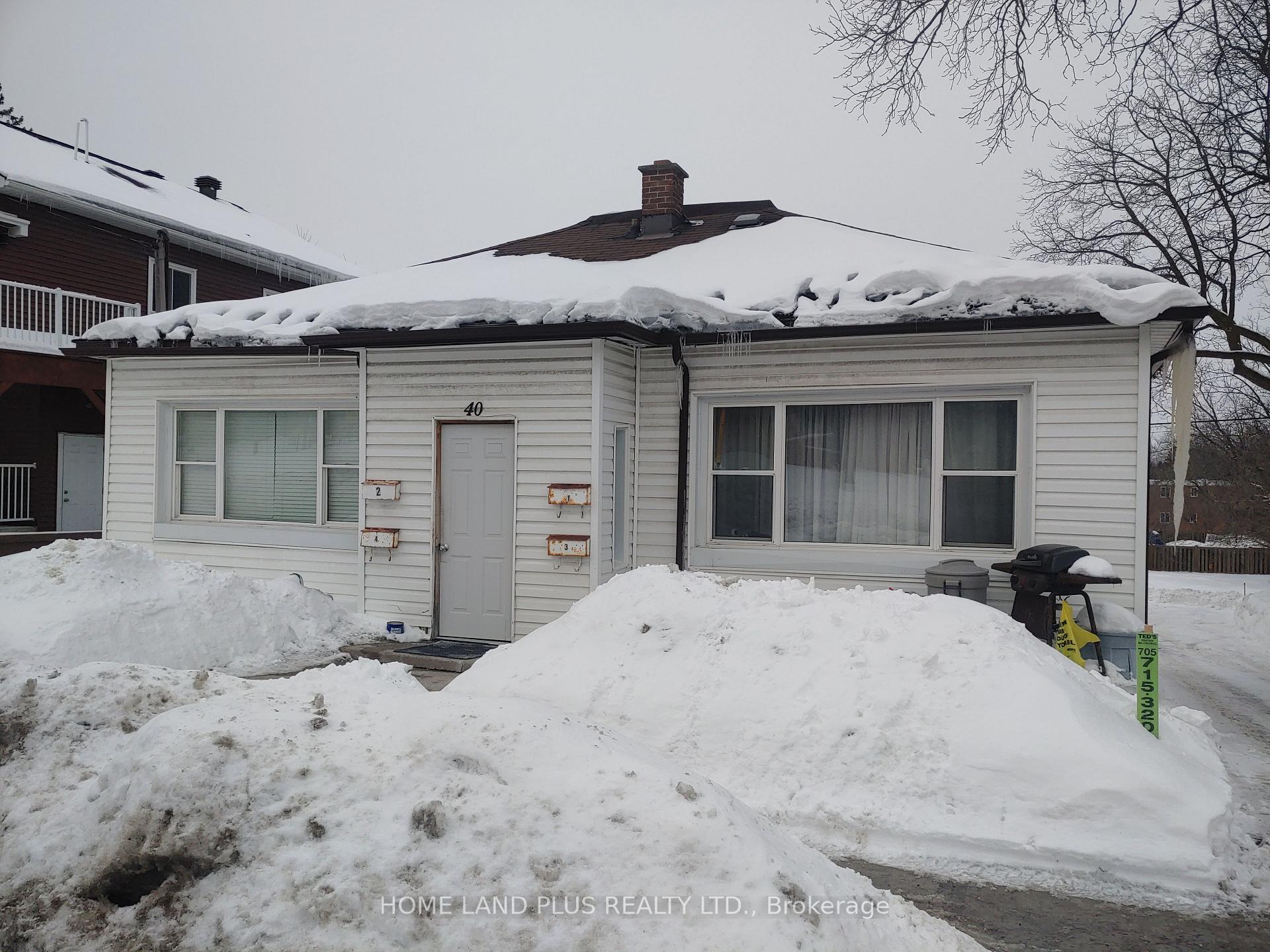 Front of Unit 4, 40 Penetang Street