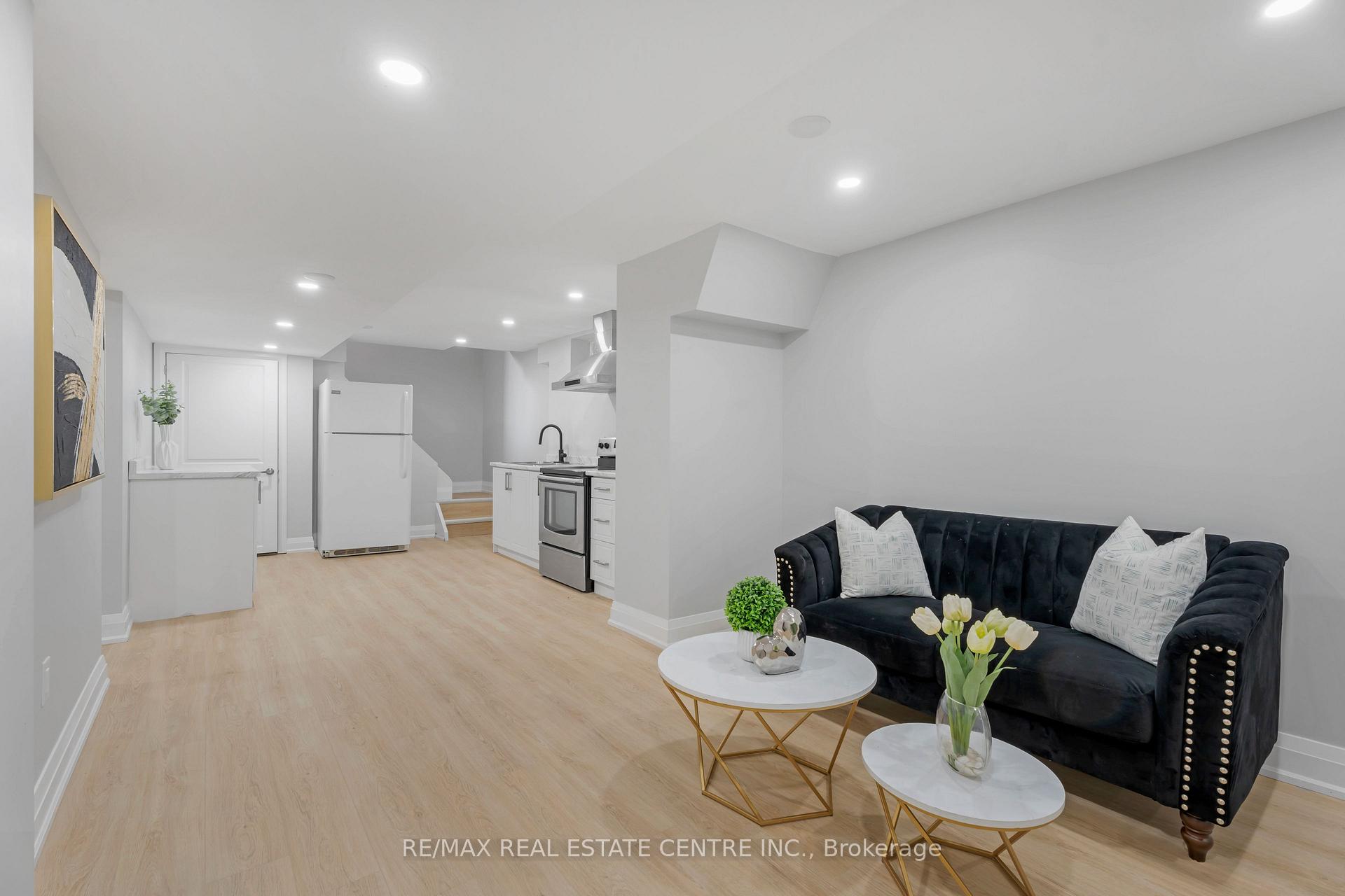 Photo 20 of 19 Old Orchard Avenue, Grimsby, Grimsby Beach — HOMEH