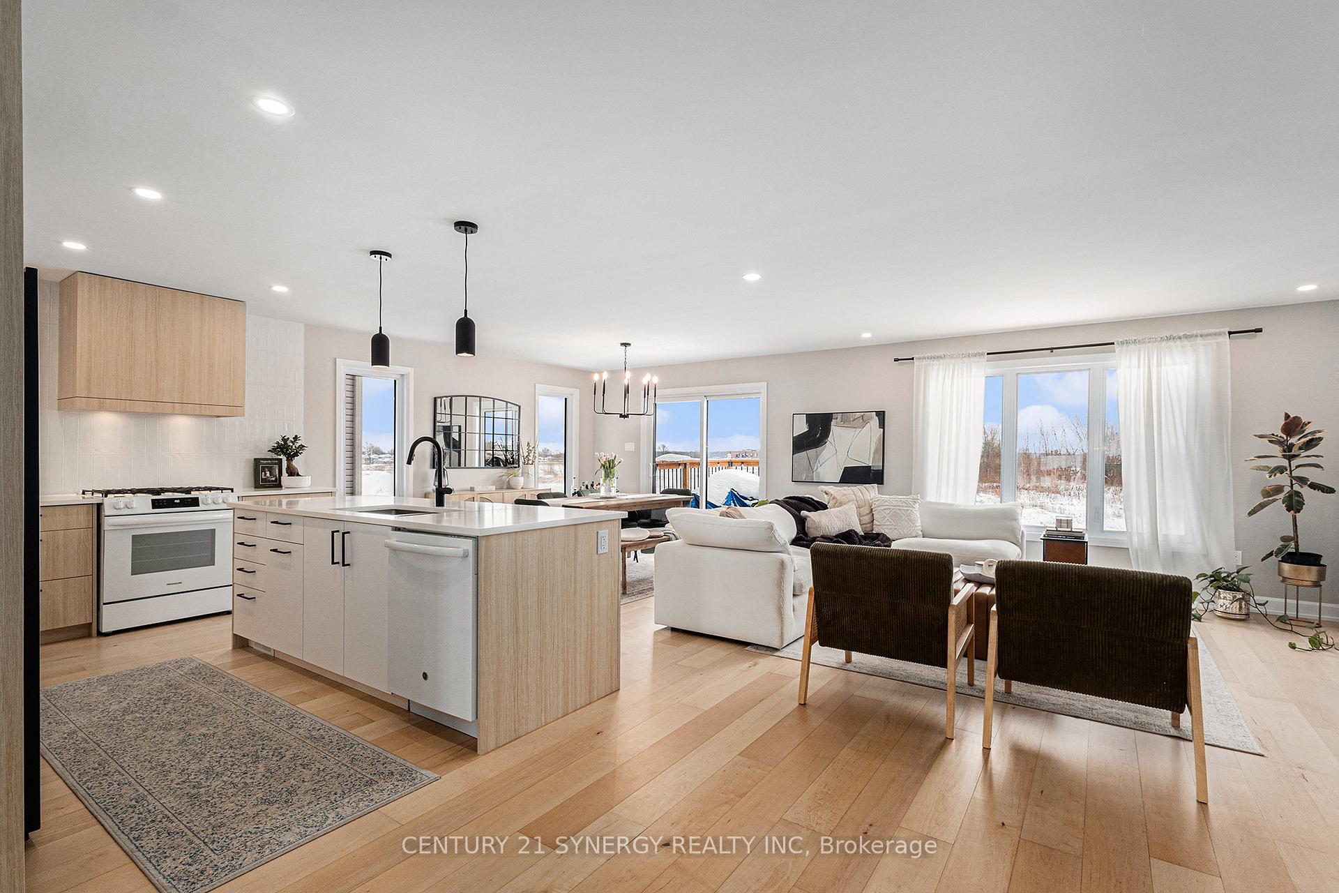 Photo 12 of 737 Walton Street, Cornwall — HOMEH