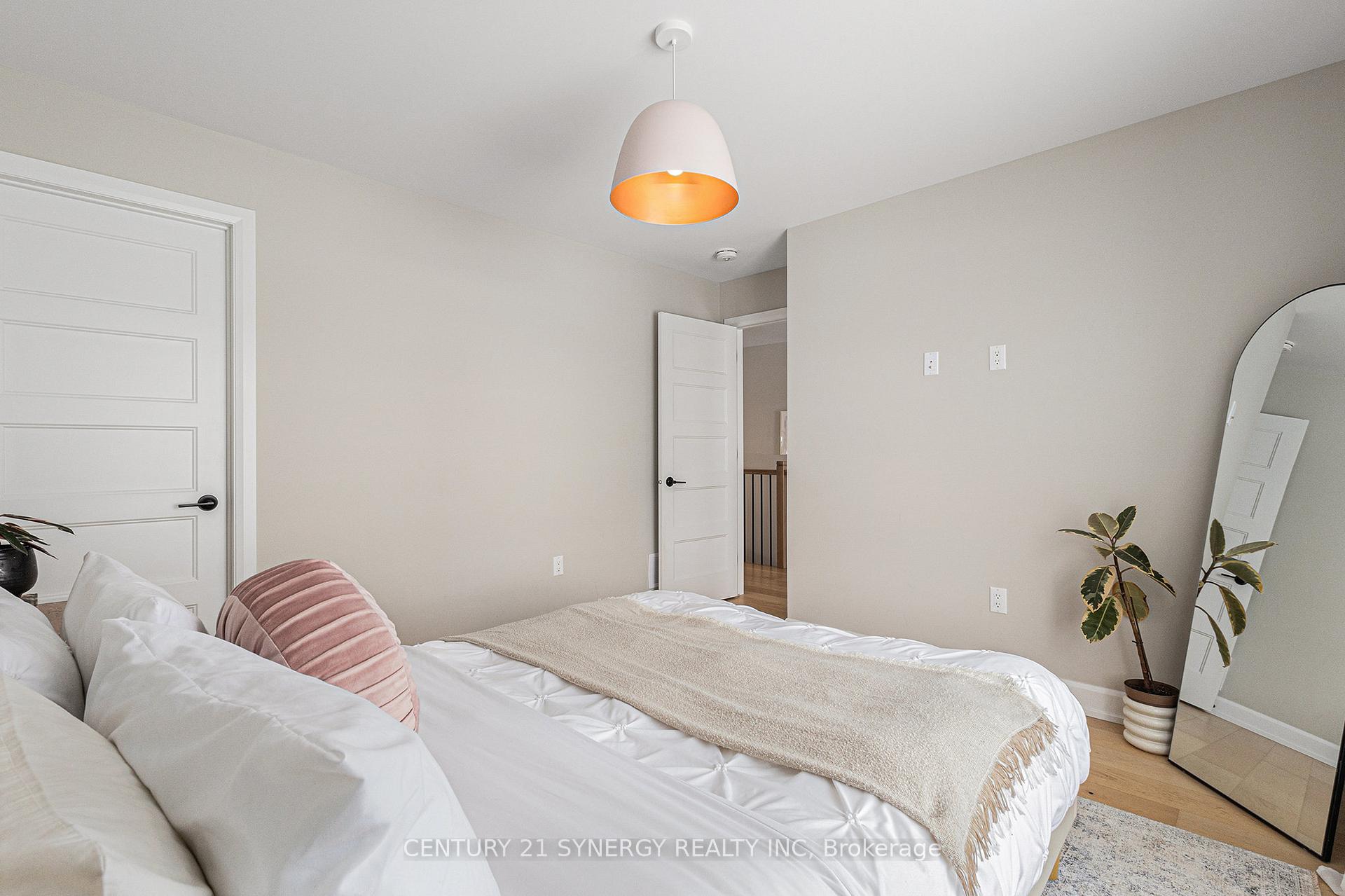 Photo 23 of 737 Walton Street, Cornwall — HOMEH