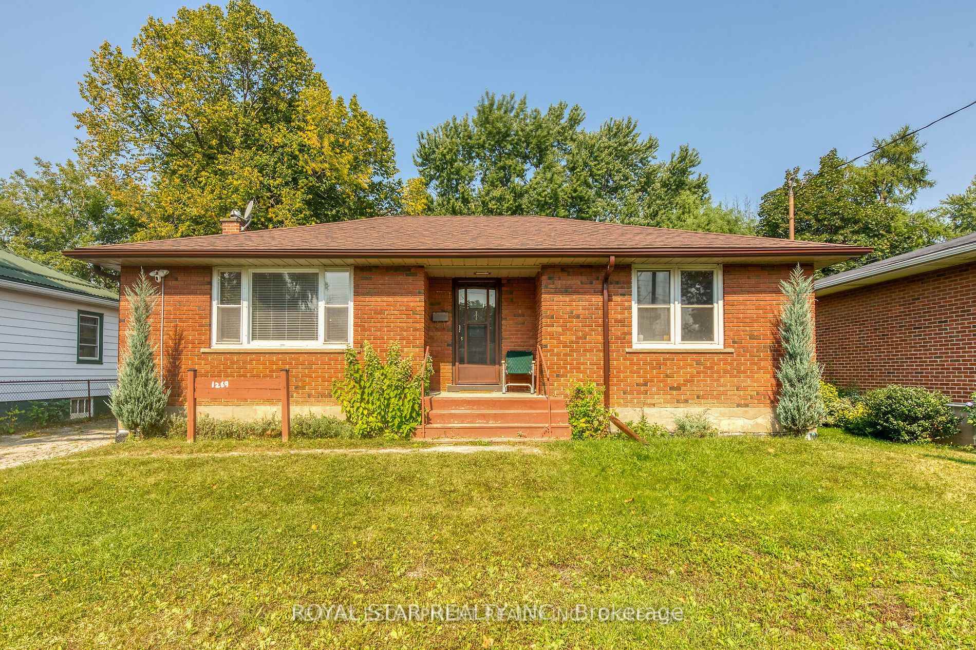Photo 1 of Unit Upper, 1269 Leighland Road, Burlington, Freeman — HOMEH