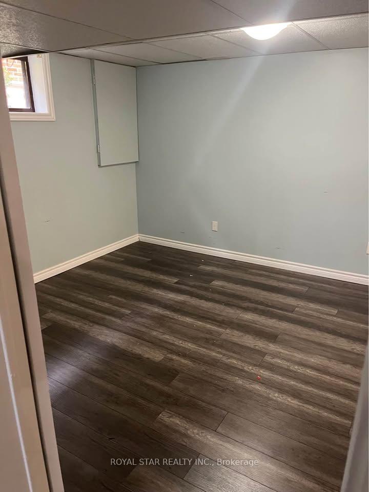 Photo 4 of Unit Upper, 1269 Leighland Road, Burlington, Freeman — HOMEH