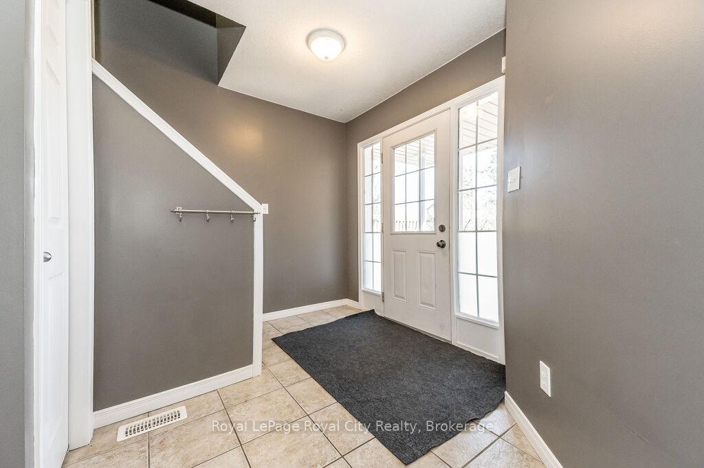 Photo 6 of 64 Shackleton Drive, Guelph, Grange Road — HOMEH