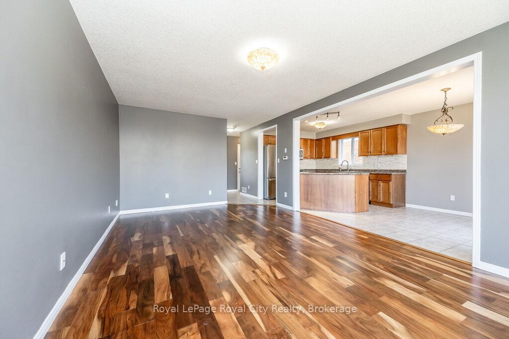 Photo 10 of 64 Shackleton Drive, Guelph, Grange Road — HOMEH