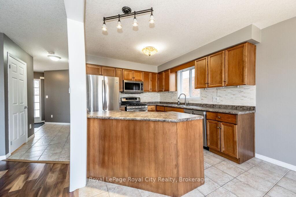 Photo 16 of 64 Shackleton Drive, Guelph, Grange Road — HOMEH