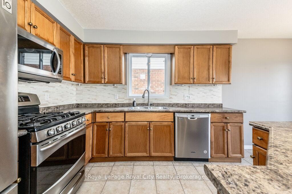 Photo 21 of 64 Shackleton Drive, Guelph, Grange Road — HOMEH