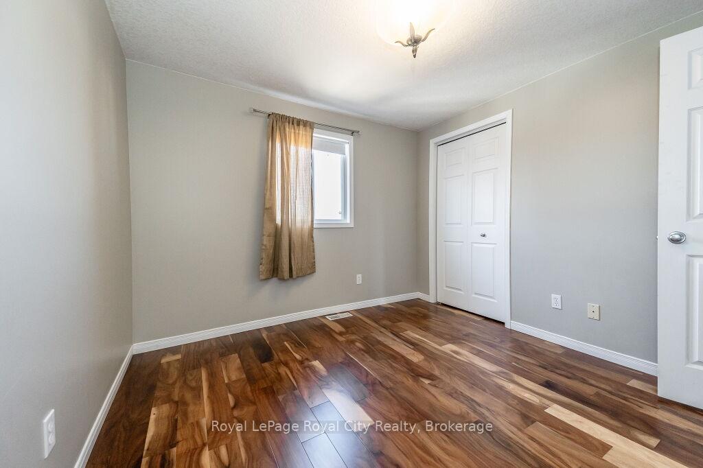 Photo 26 of 64 Shackleton Drive, Guelph, Grange Road — HOMEH