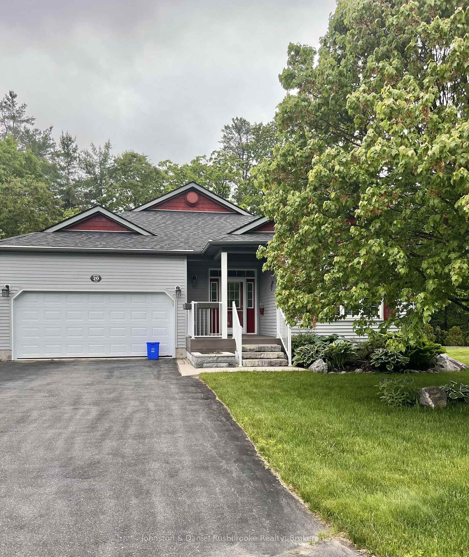 Photo 1 of 20 Twig's End, Gravenhurst, Muskoka (S) — HOMEH