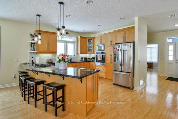 Photo 7 of 20 Twig's End, Gravenhurst, Muskoka (S) — HOMEH