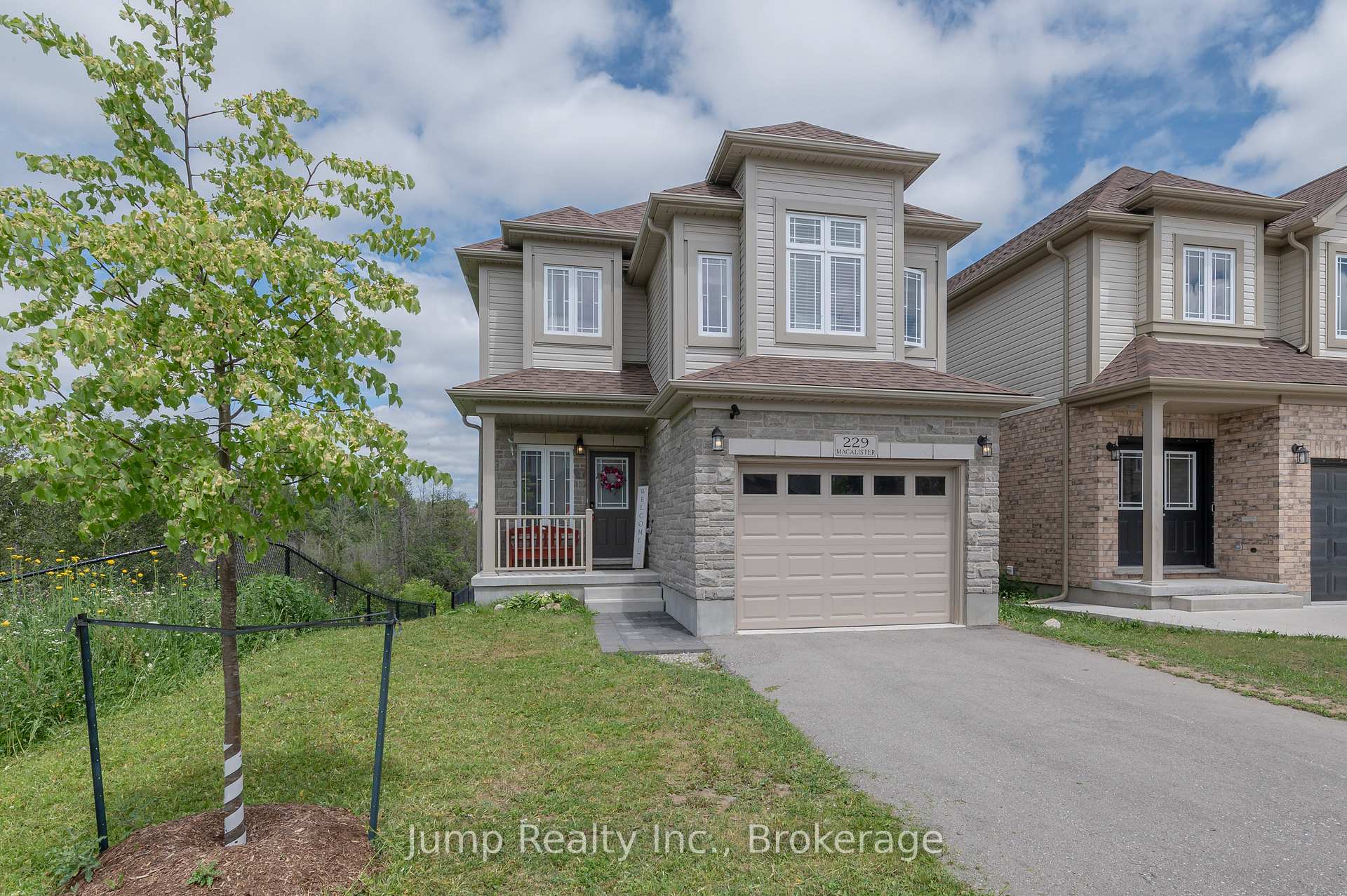 Front of 229 Macalister Boulevard