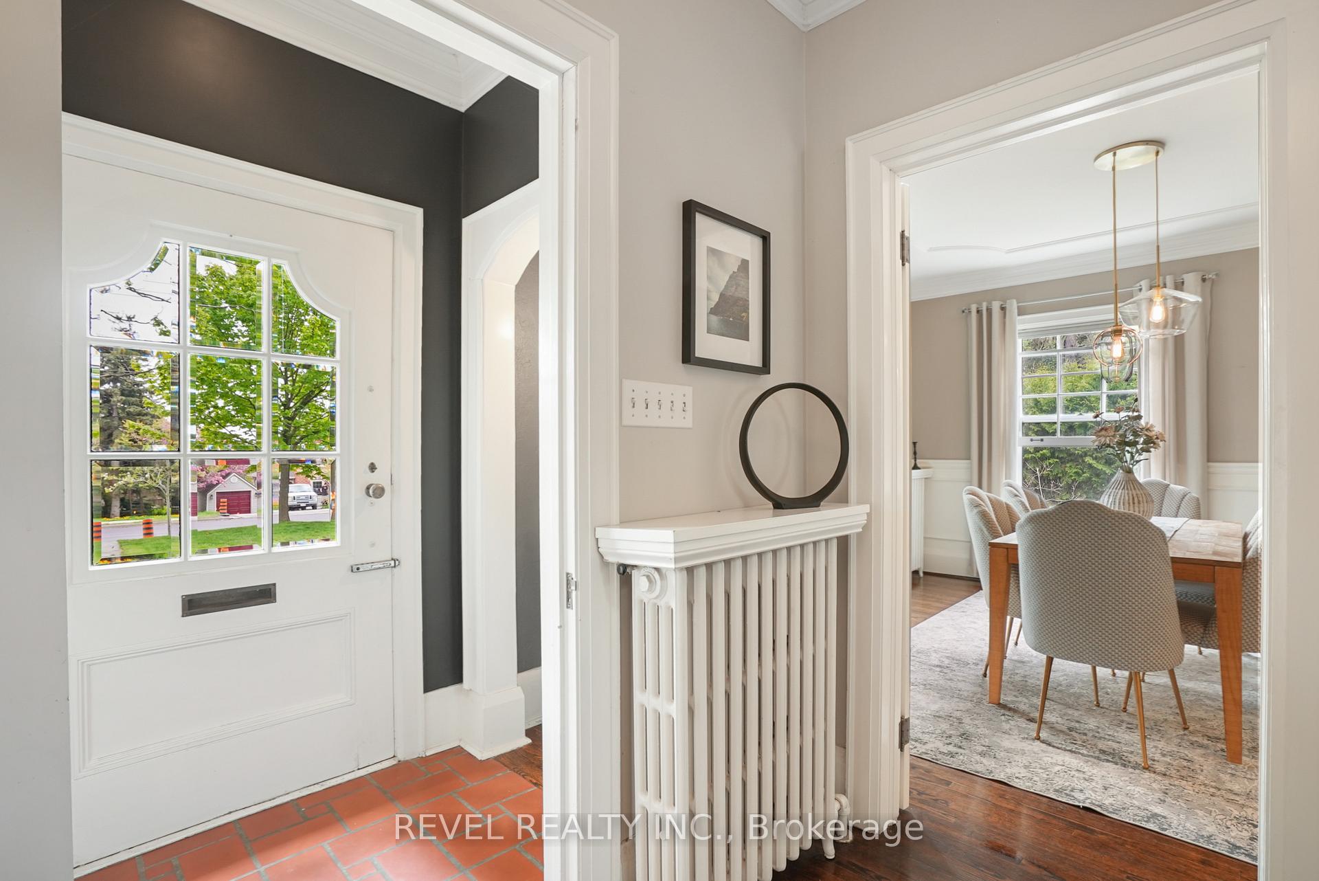 Photo 6 of 102 Blake Street, Barrie, North Shore — HOMEH