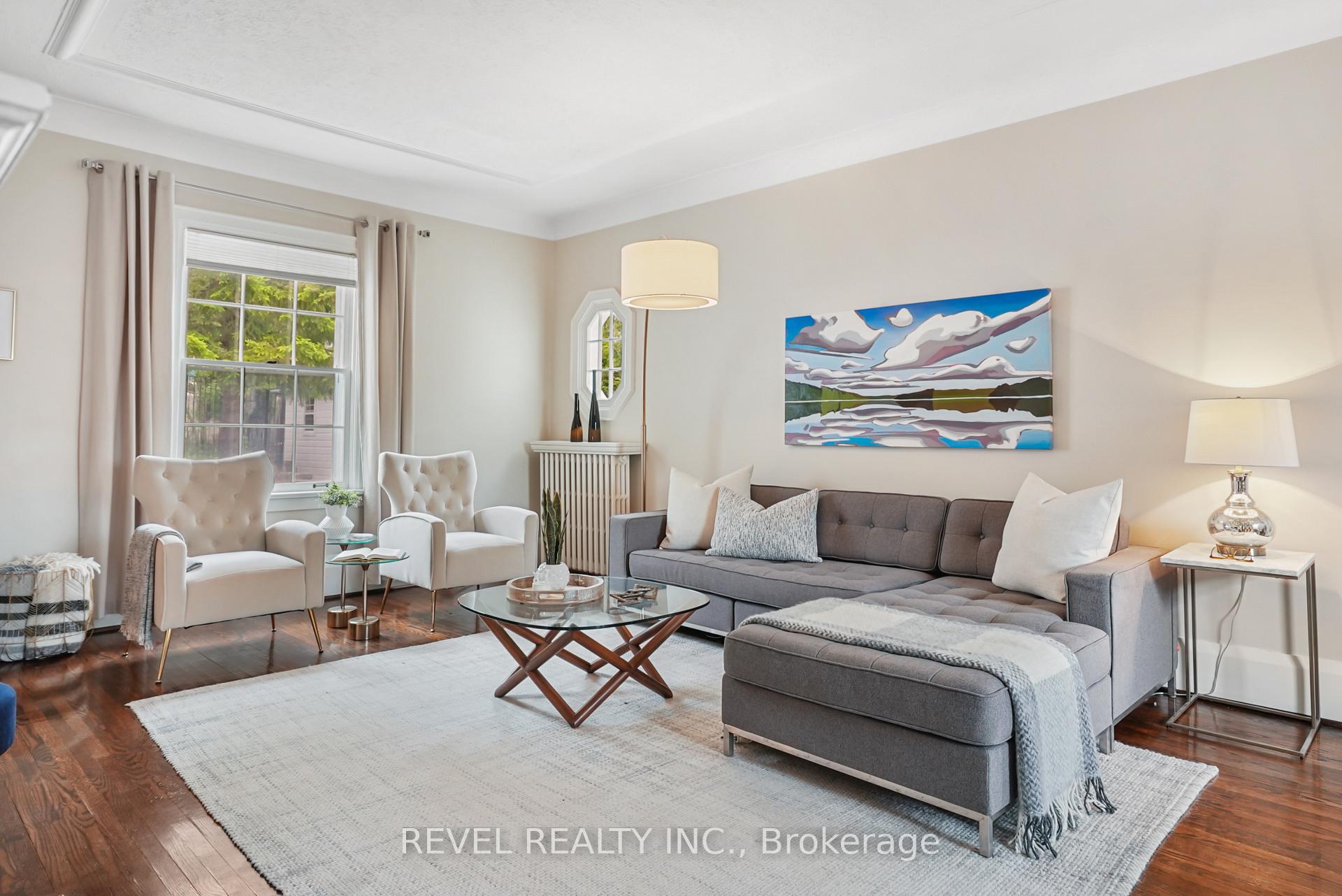 Photo 10 of 102 Blake Street, Barrie, North Shore — HOMEH