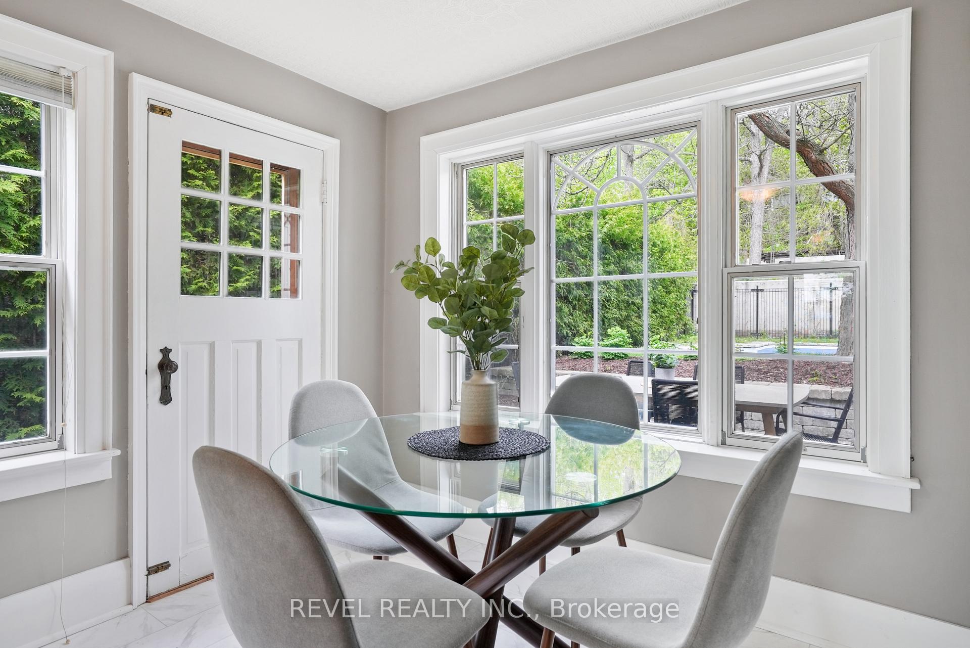 Photo 19 of 102 Blake Street, Barrie, North Shore — HOMEH