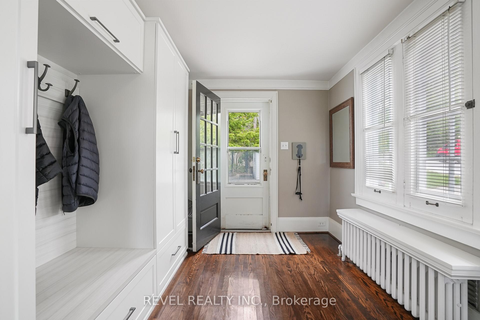 Photo 23 of 102 Blake Street, Barrie, North Shore — HOMEH