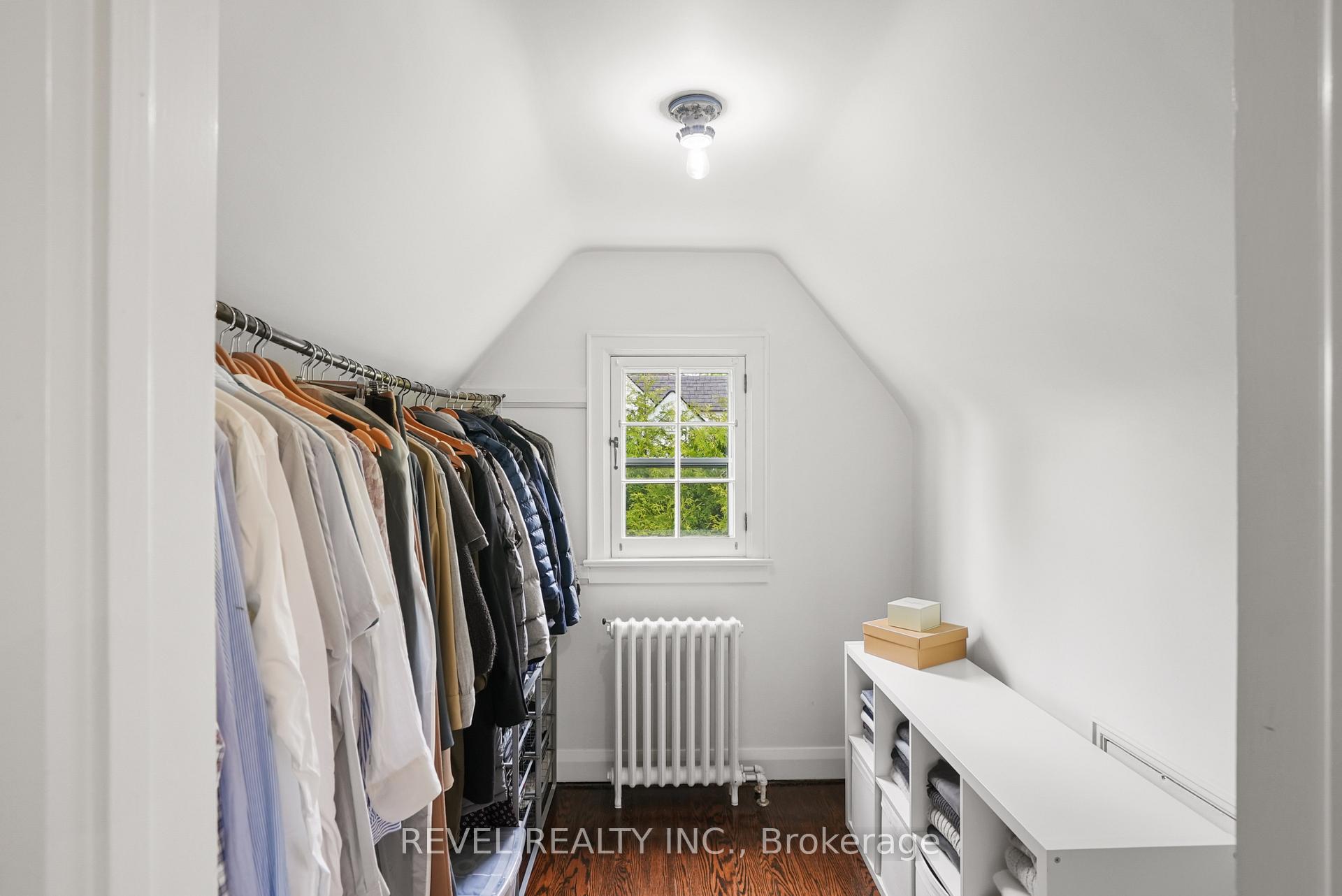 Photo 30 of 102 Blake Street, Barrie, North Shore — HOMEH