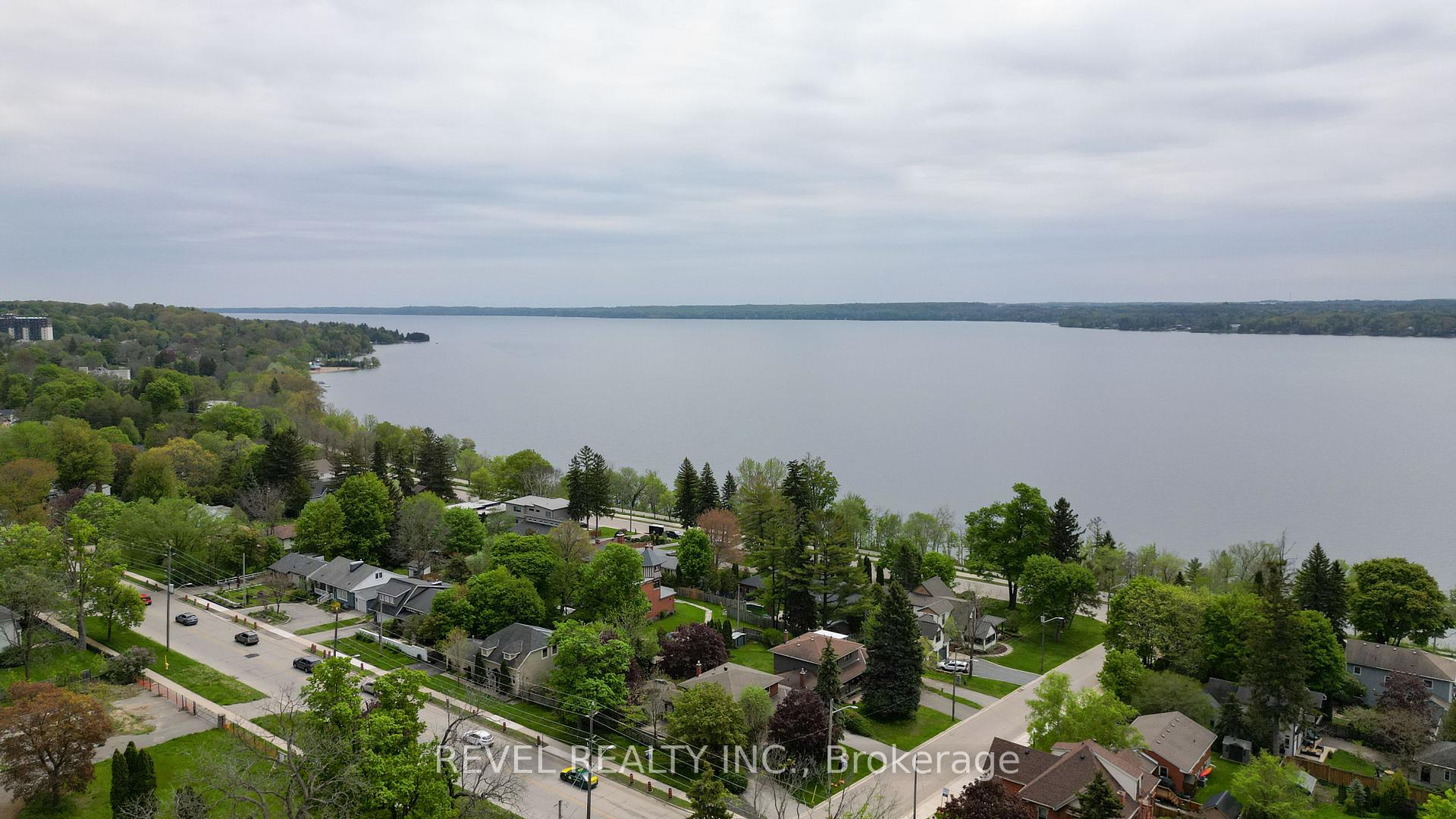 Photo 46 of 102 Blake Street, Barrie, North Shore — HOMEH