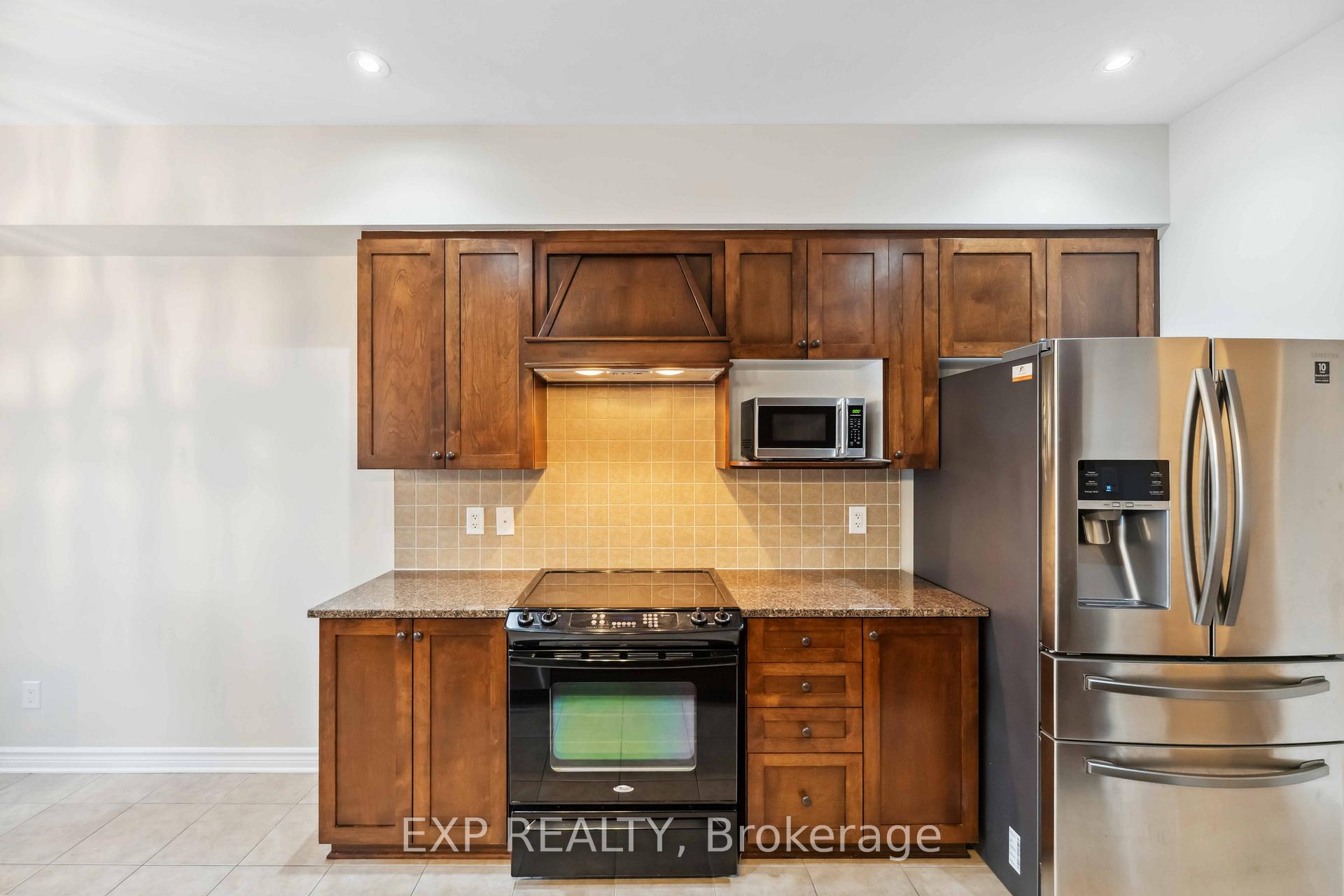 Photo 8 of 677 Bowercrest Crescent, Ottawa, Riverside South/Gloucester Glen — HOMEH