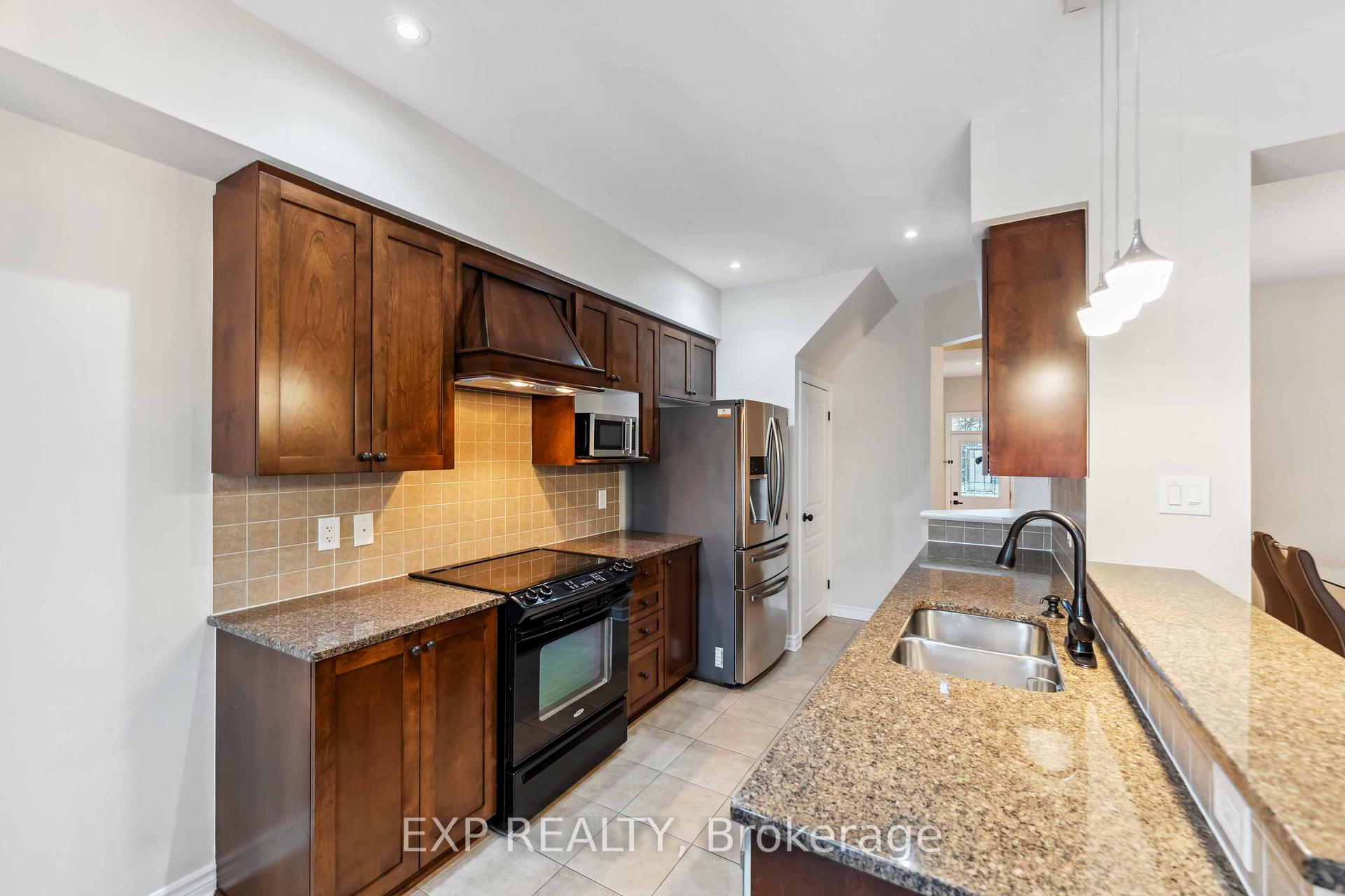 Photo 9 of 677 Bowercrest Crescent, Ottawa, Riverside South/Gloucester Glen — HOMEH