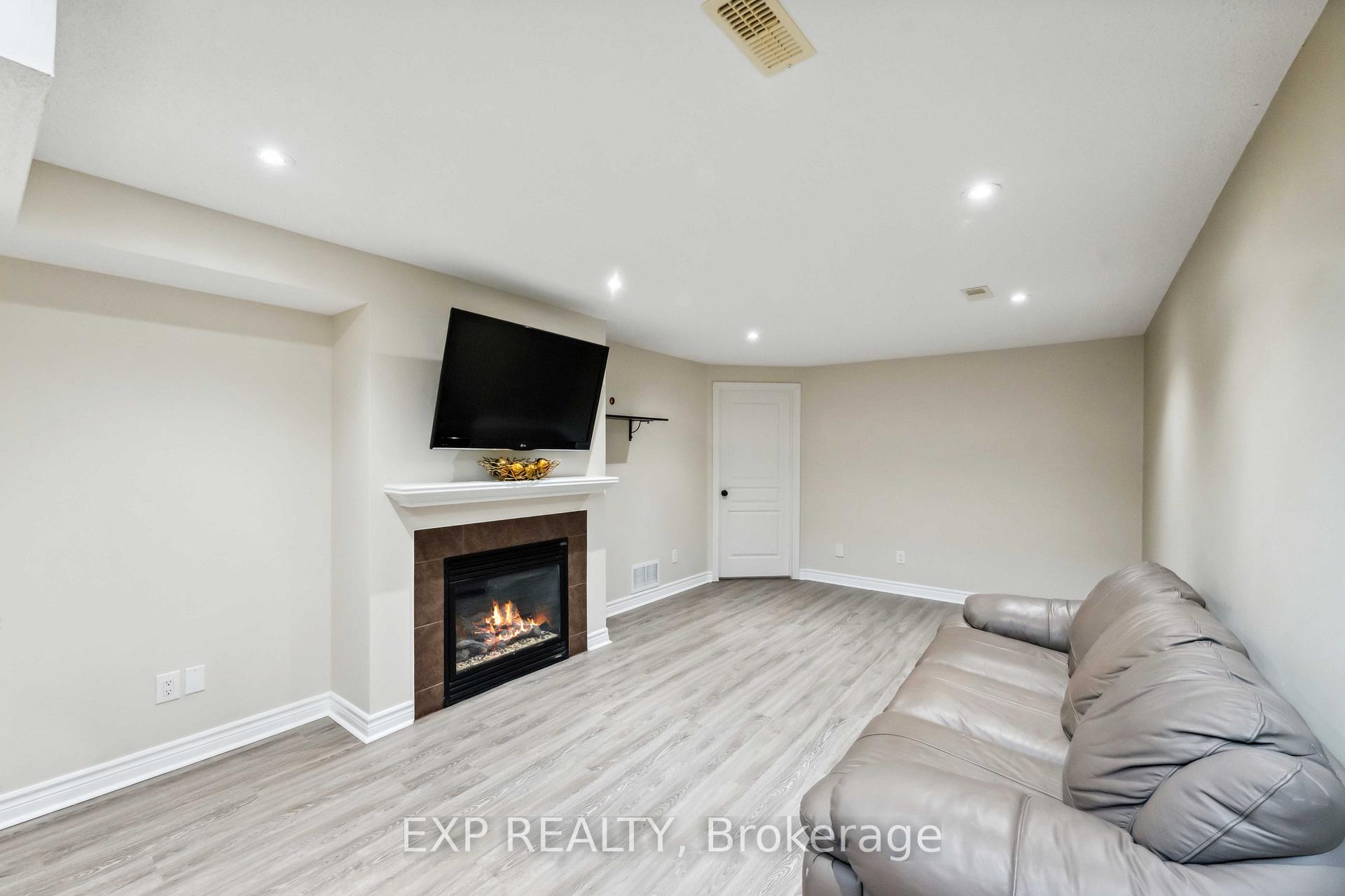 Photo 32 of 677 Bowercrest Crescent, Ottawa, Riverside South/Gloucester Glen — HOMEH