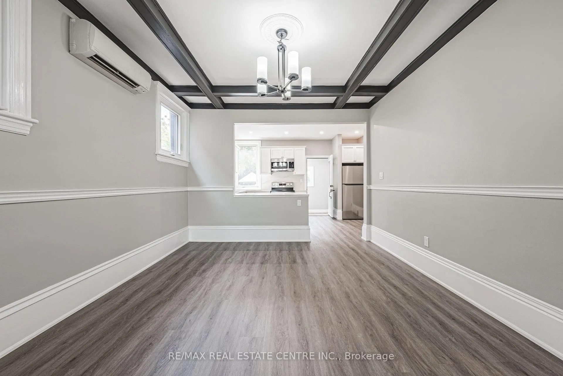 Photo 19 of 354 Cumberland Avenue, Hamilton, Blakeley — HOMEH