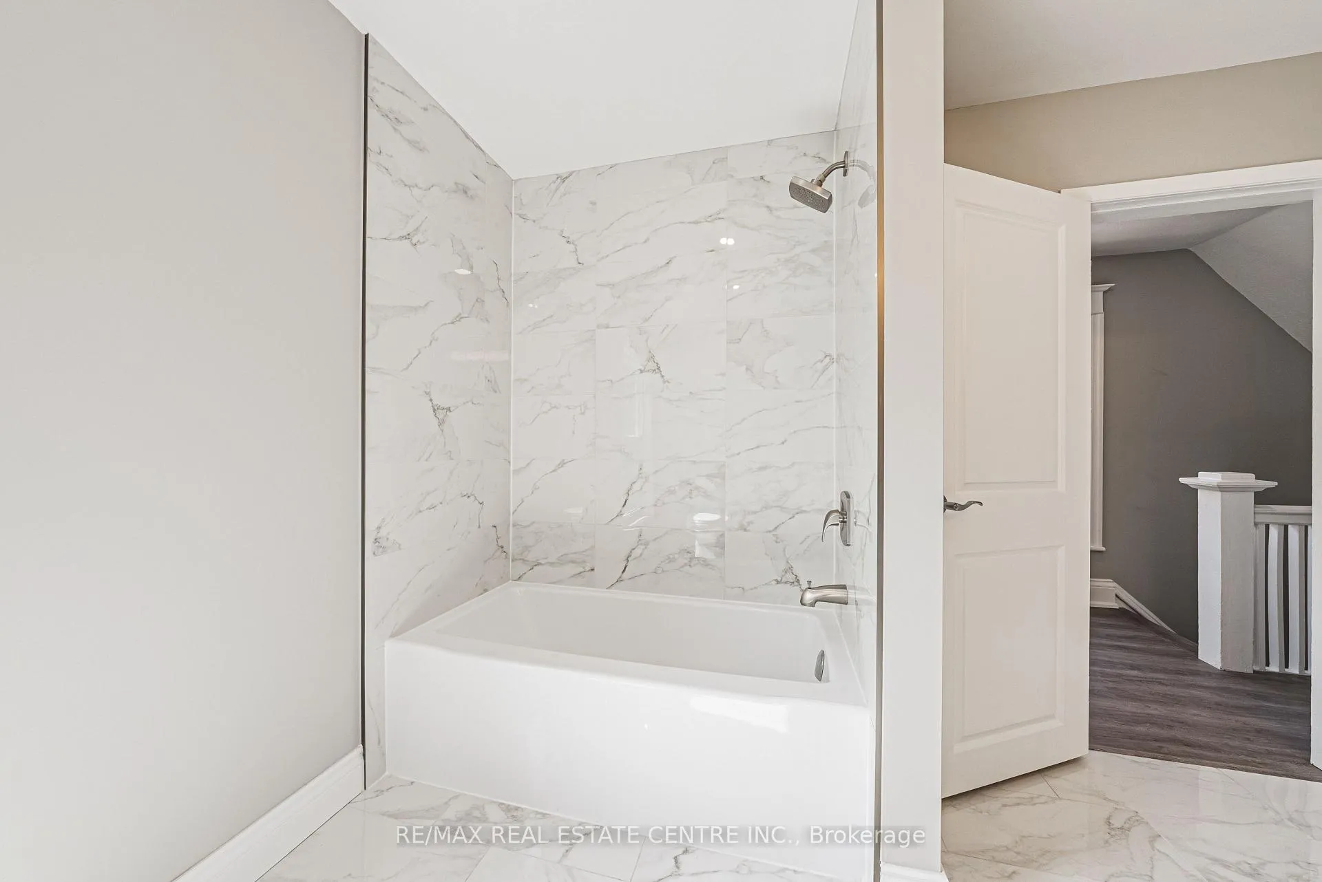 Photo 56 of 354 Cumberland Avenue, Hamilton, Blakeley — HOMEH