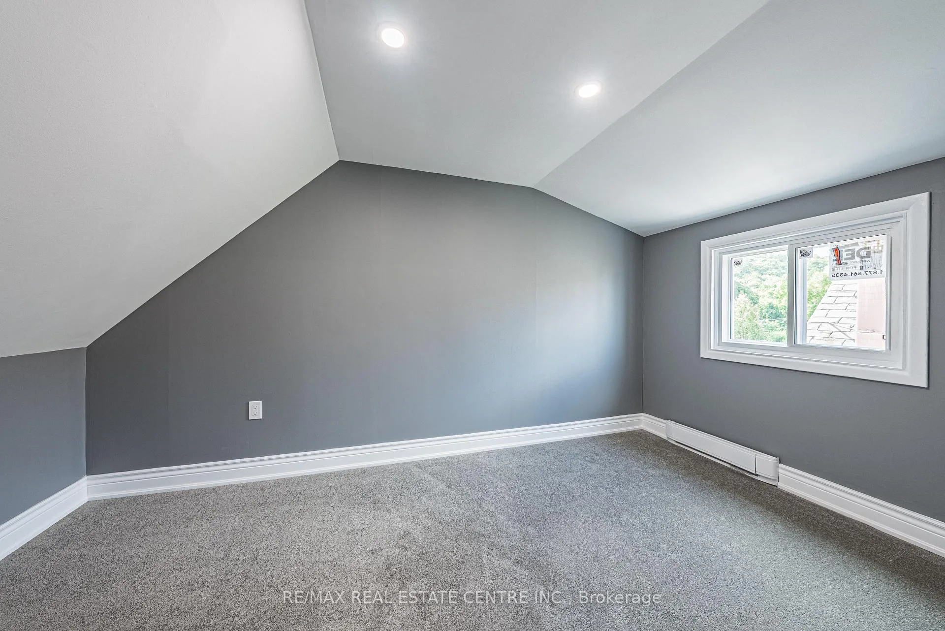 Photo 79 of 354 Cumberland Avenue, Hamilton, Blakeley — HOMEH