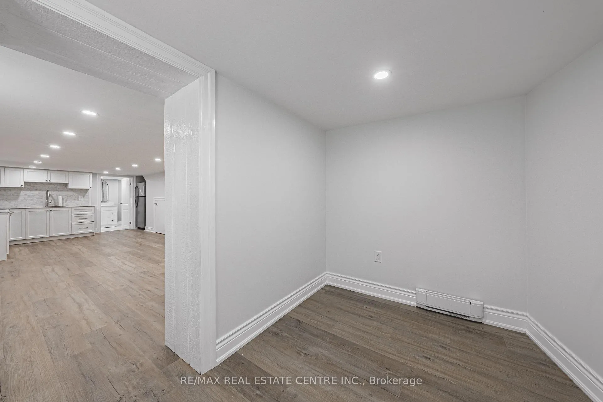 Photo 104 of 354 Cumberland Avenue, Hamilton, Blakeley — HOMEH
