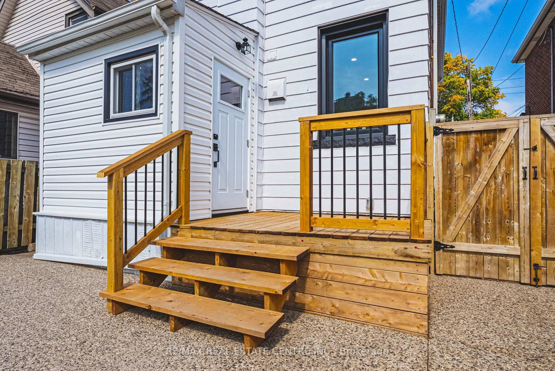 Photo 107 of 354 Cumberland Avenue, Hamilton, Blakeley — HOMEH