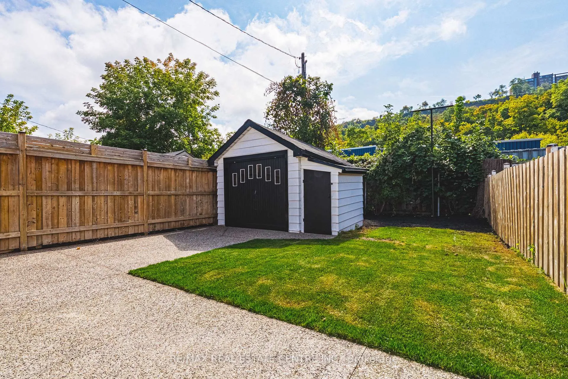 Photo 113 of 354 Cumberland Avenue, Hamilton, Blakeley — HOMEH