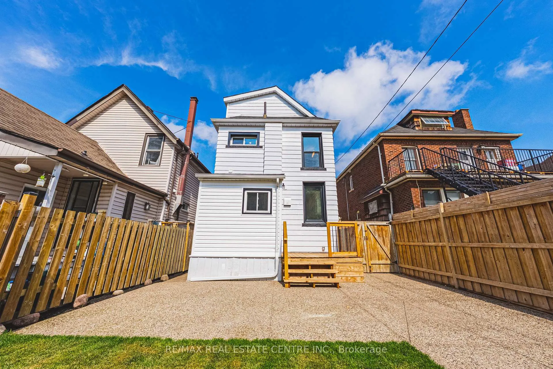 Photo 119 of 354 Cumberland Avenue, Hamilton, Blakeley — HOMEH