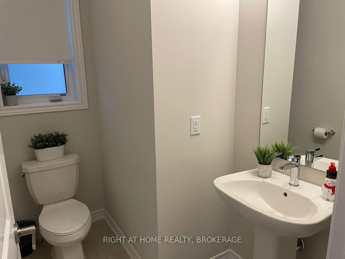 Photo 6 of 134 Terrace Drive, Grimsby, Grimsby East — HOMEH