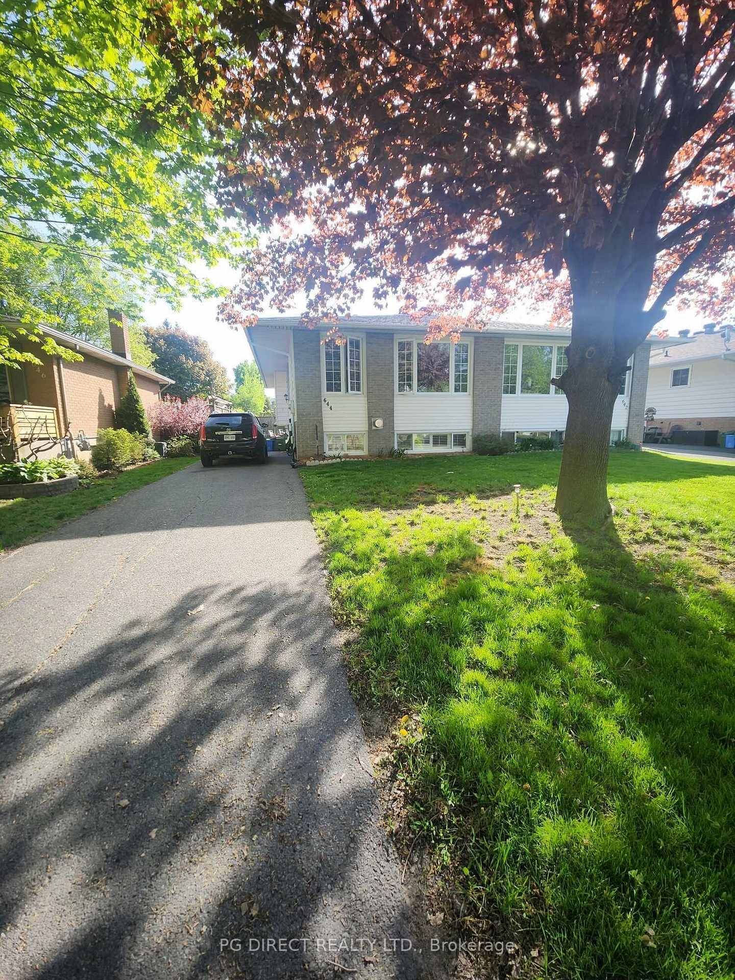 Photo 1 of 644 Dundas Crescent, Cornwall — HOMEH