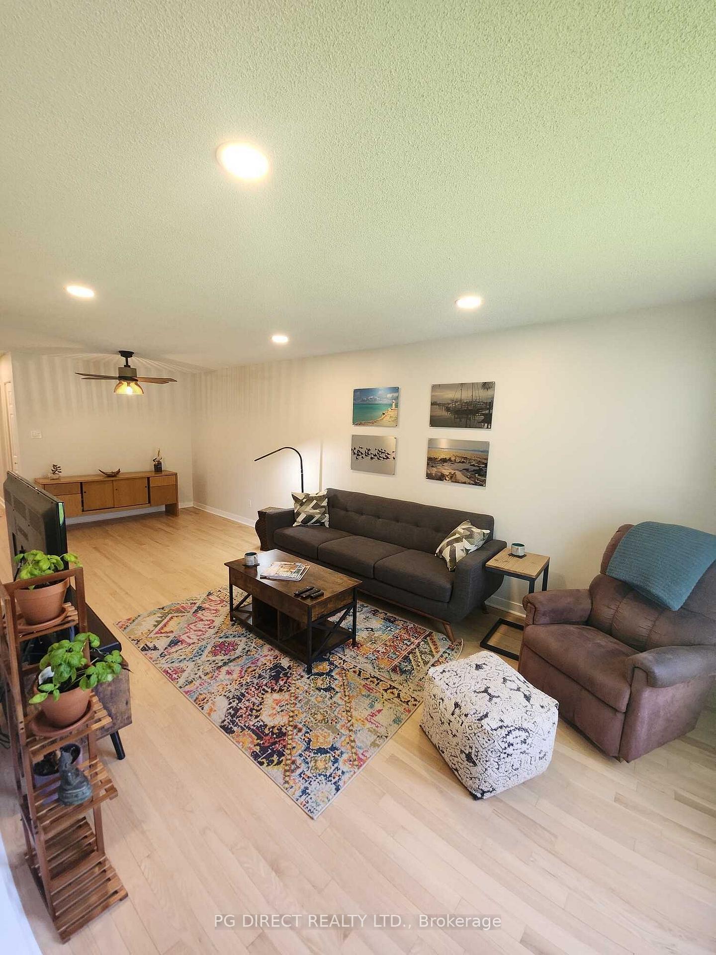 Photo 4 of 644 Dundas Crescent, Cornwall — HOMEH
