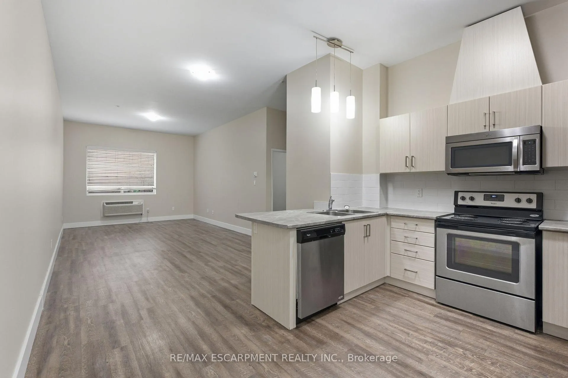 Photo 30 of Unit 101, 149 Main Street W, Hamilton, Durand — HOMEH