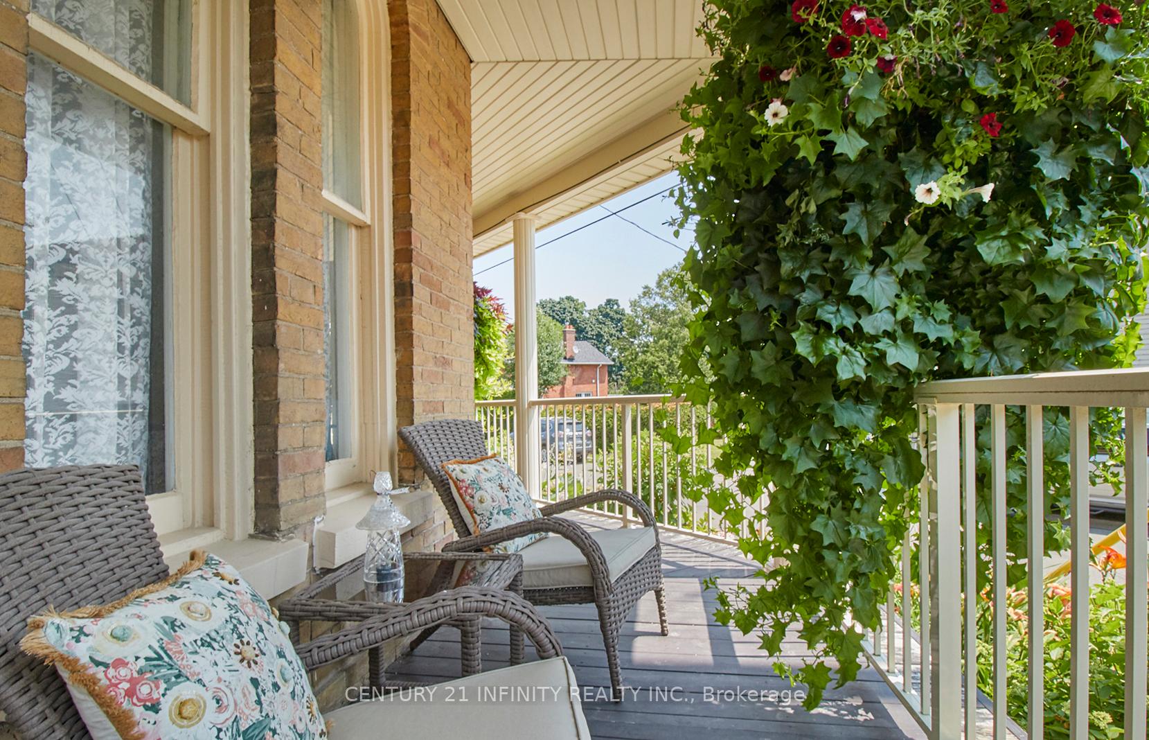 Photo 10 of 98 Church Street, Clarington, Bowmanville — HOMEH