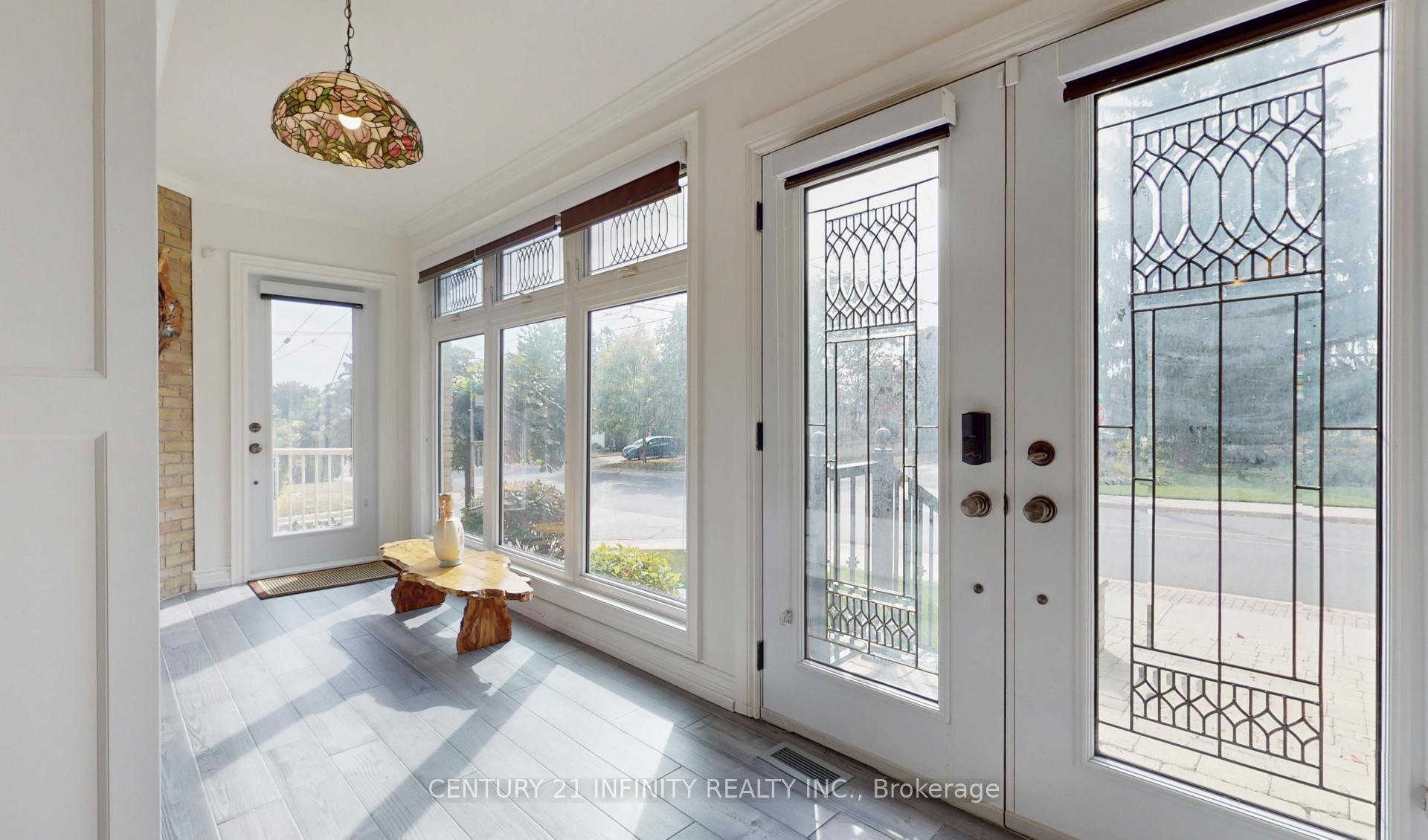 Photo 11 of 98 Church Street, Clarington, Bowmanville — HOMEH
