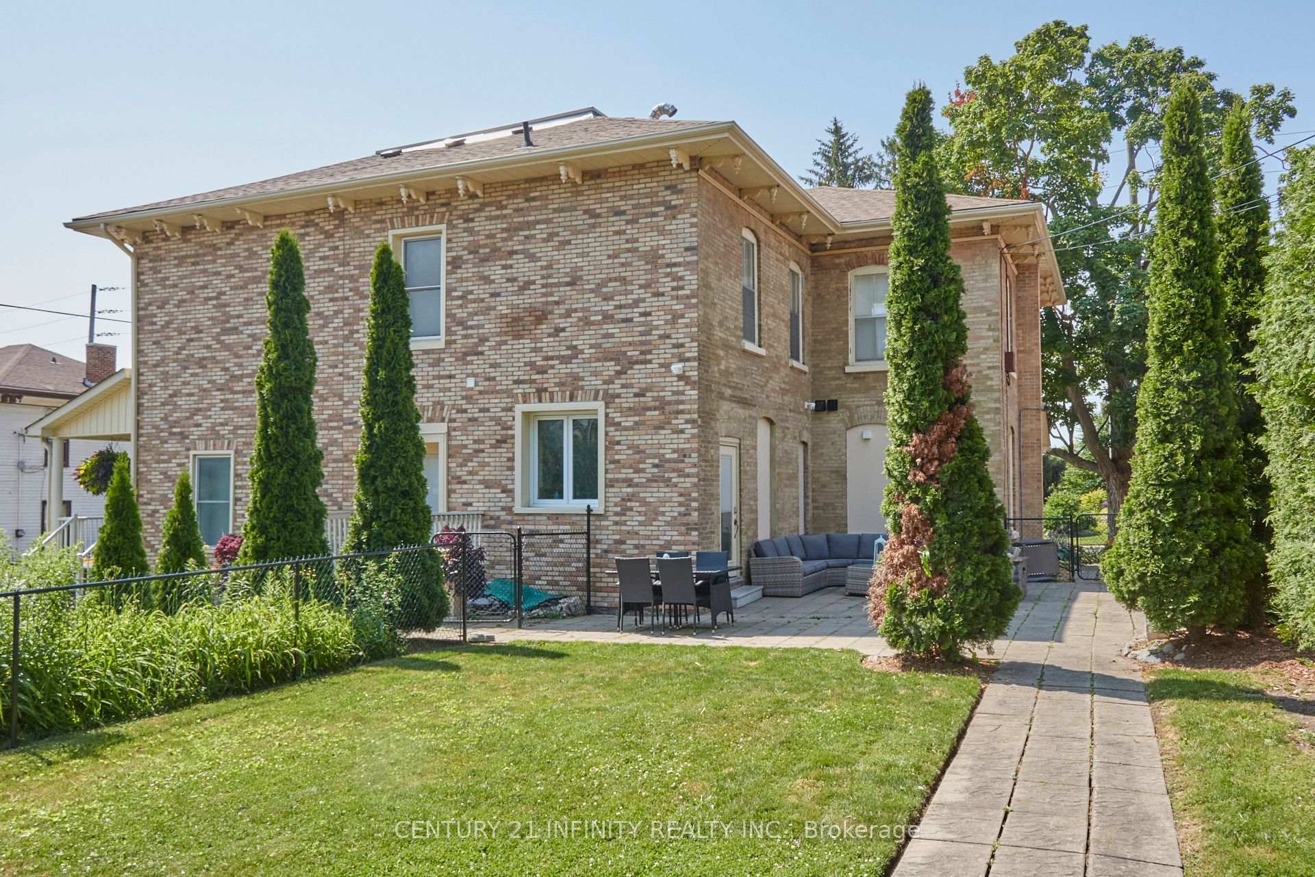 Photo 39 of 98 Church Street, Clarington, Bowmanville — HOMEH