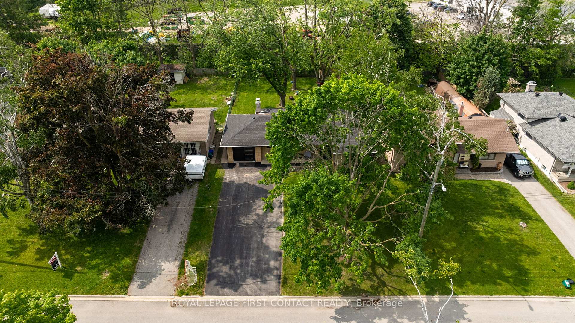 Photo 29 of 26 Ottaway Avenue, Barrie, Wellington — HOMEH